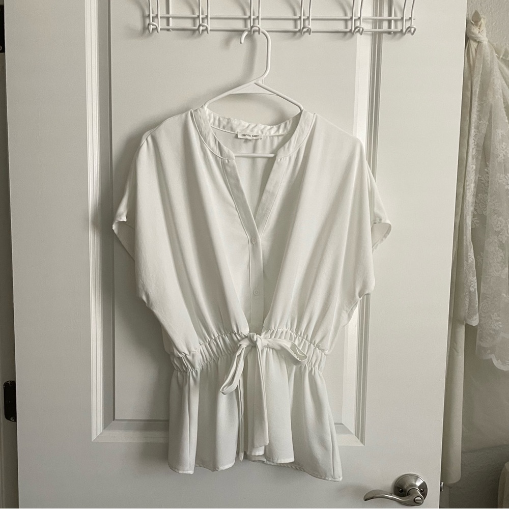 Flowy Button Women's Top | White